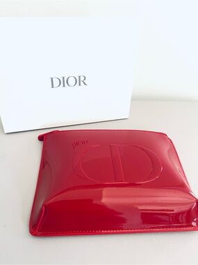 Dior beauty makeup pouch, gift from Dior beauty counter